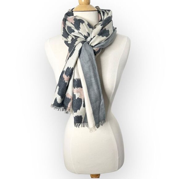 Cotton Cashmere Leopard Print Scarf 80/20 Blend Soft Cozy Winter Fringe Shawl - Picture 1 of 4